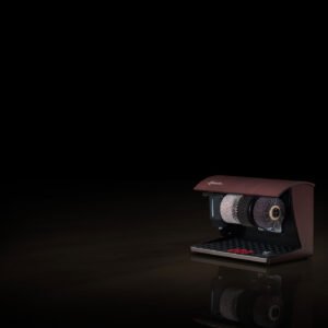 ElegNat-Mahagoni.jpg Elegance Nature batų blizginimo aparatas