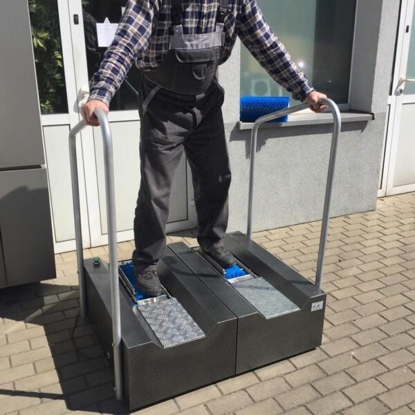 Padu-valymo-sepeciai-doubleMAT.jpg Padų valymo aparatas DoubleMat